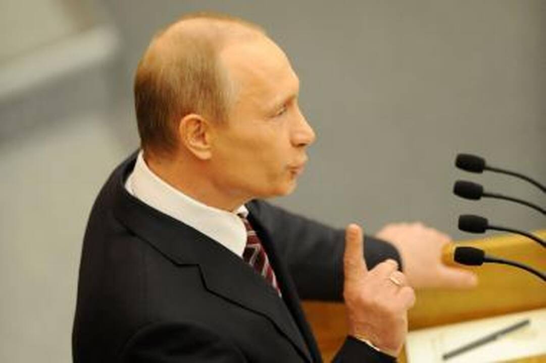V.Putinas: Rusijai būtina kurti „puolamųjų ginklų sistemas“