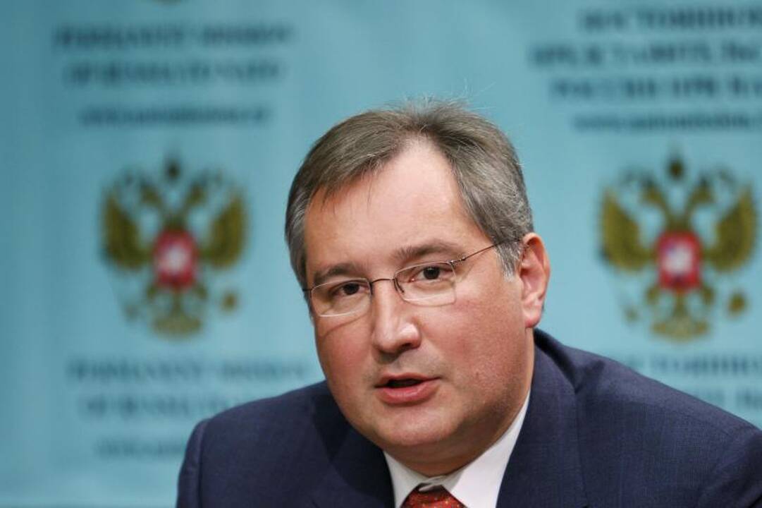 D.Rogozinas: amerikiečiai specialiai išgalvoja priešus Europai