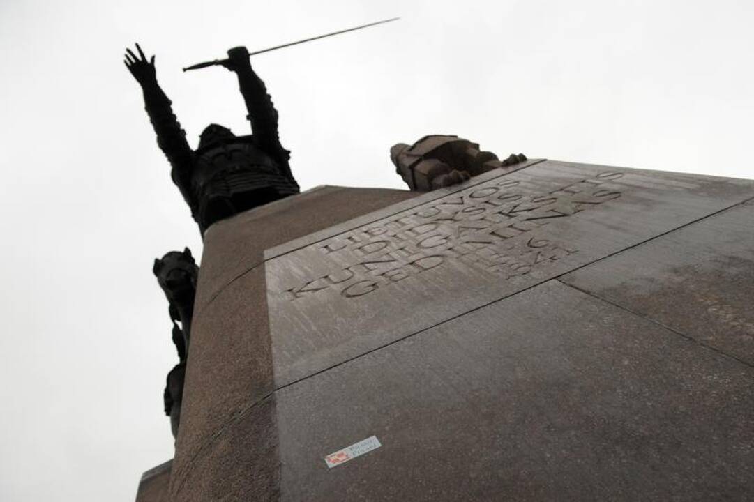 Ant Gedimino paminklo sostinėje - lenkų nacionalistinis šūkis