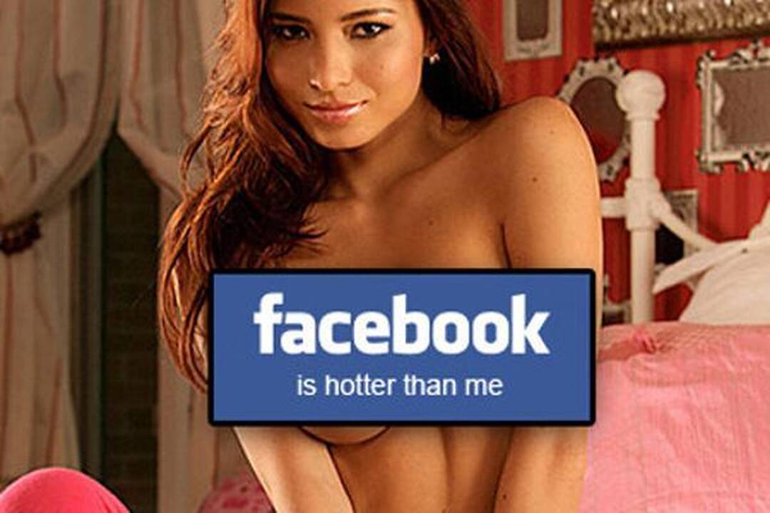  „Facebook“ užgriuvo pornografijos ir internetinio šlamšto banga