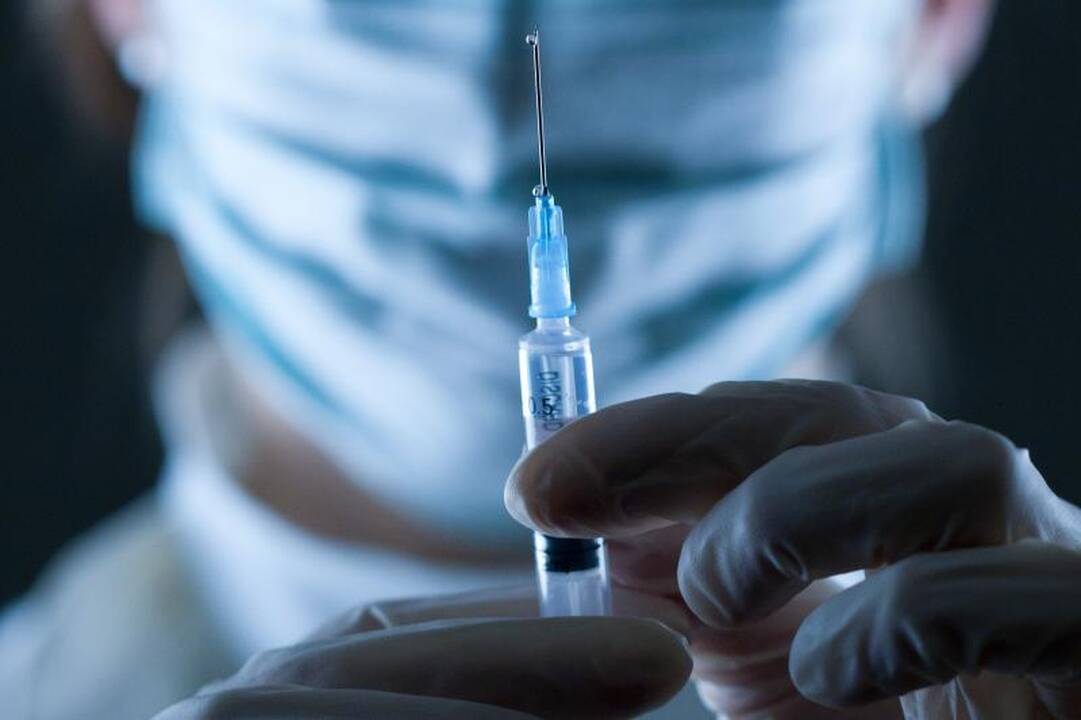 Sergantieji vėžiu vaistų turės palaukti 