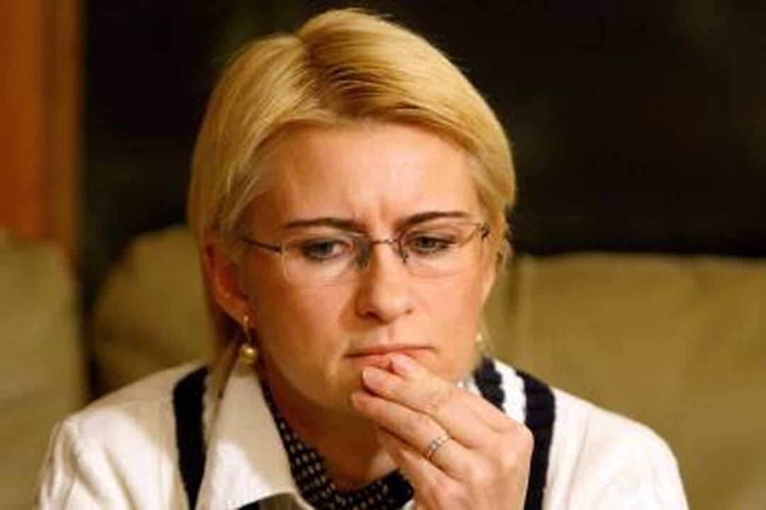 "Abipus sienos": už ką D.Kedys iš sesers teisėjos gavo 300 000?