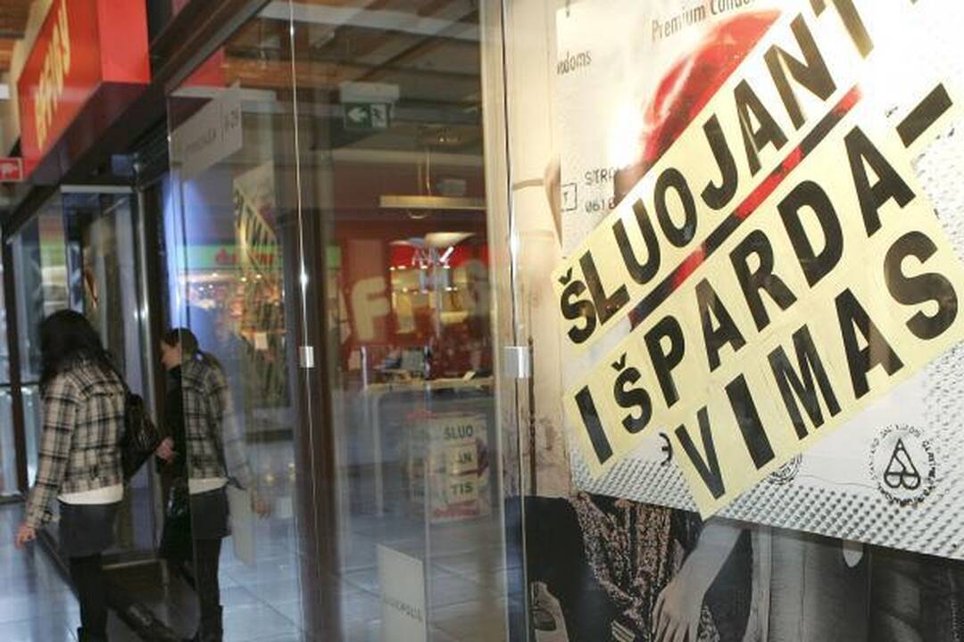 Kauno „Akropolio“ prekybininkai piktinasi dėl nuomos kainų