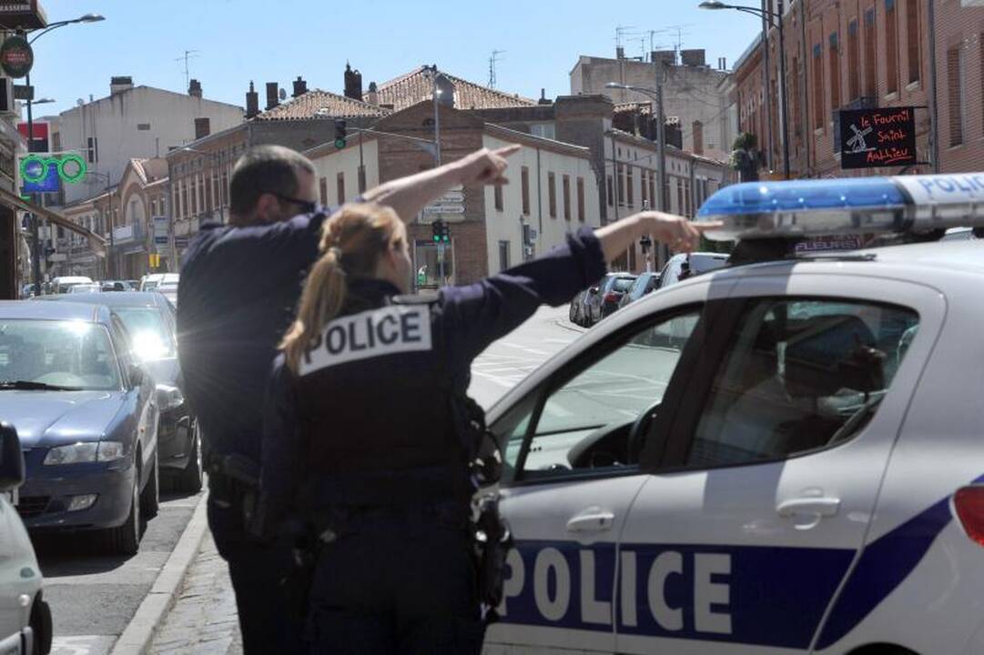 Prancūzų policija suėmė įkaitus banke paėmusį „al Qaeda“ kovotoją