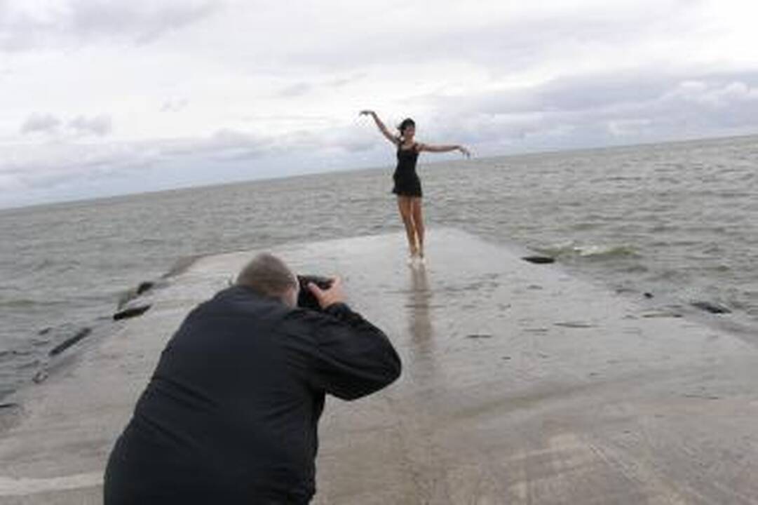 Vaizdo meistrų Nida: su fotoaparatu ir be jo