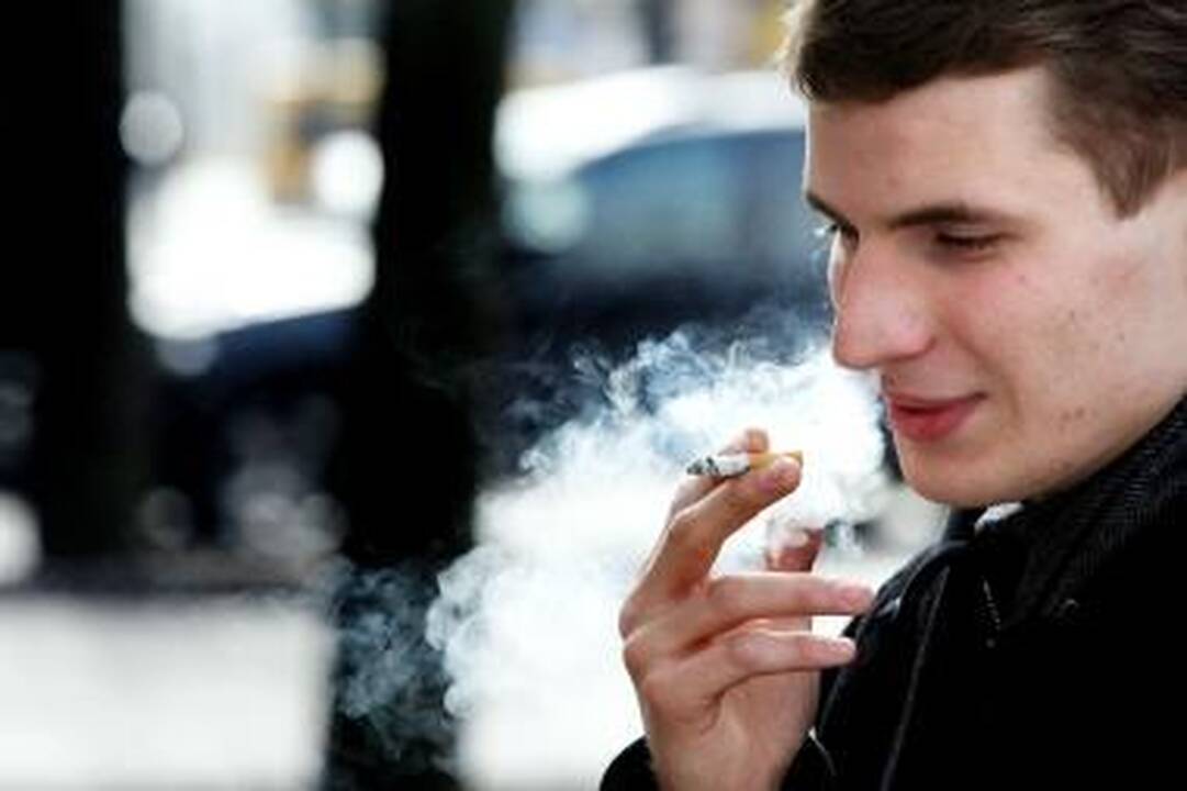 (Ne)rūkymo zonos: drausti - rūkyti - negalima!