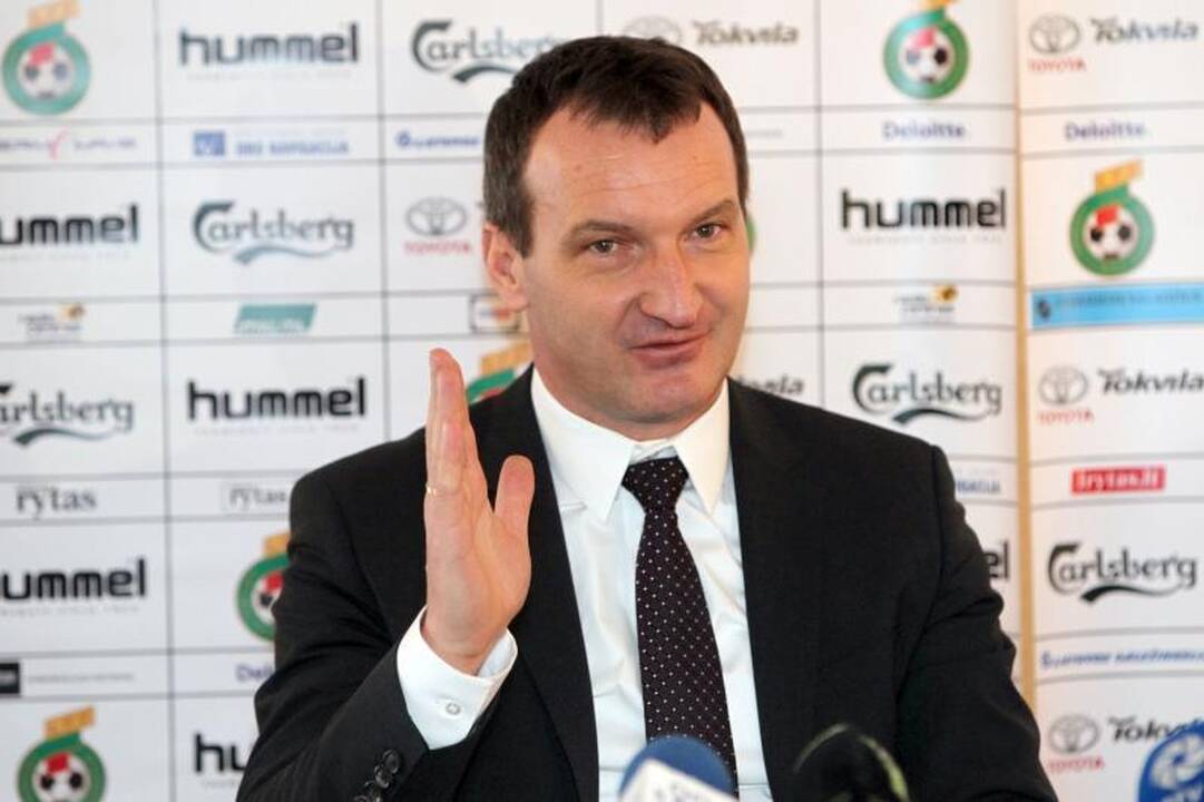 Cs.Laszlo ketina savo laisvalaikį paaukoti Lietuvos futbolui