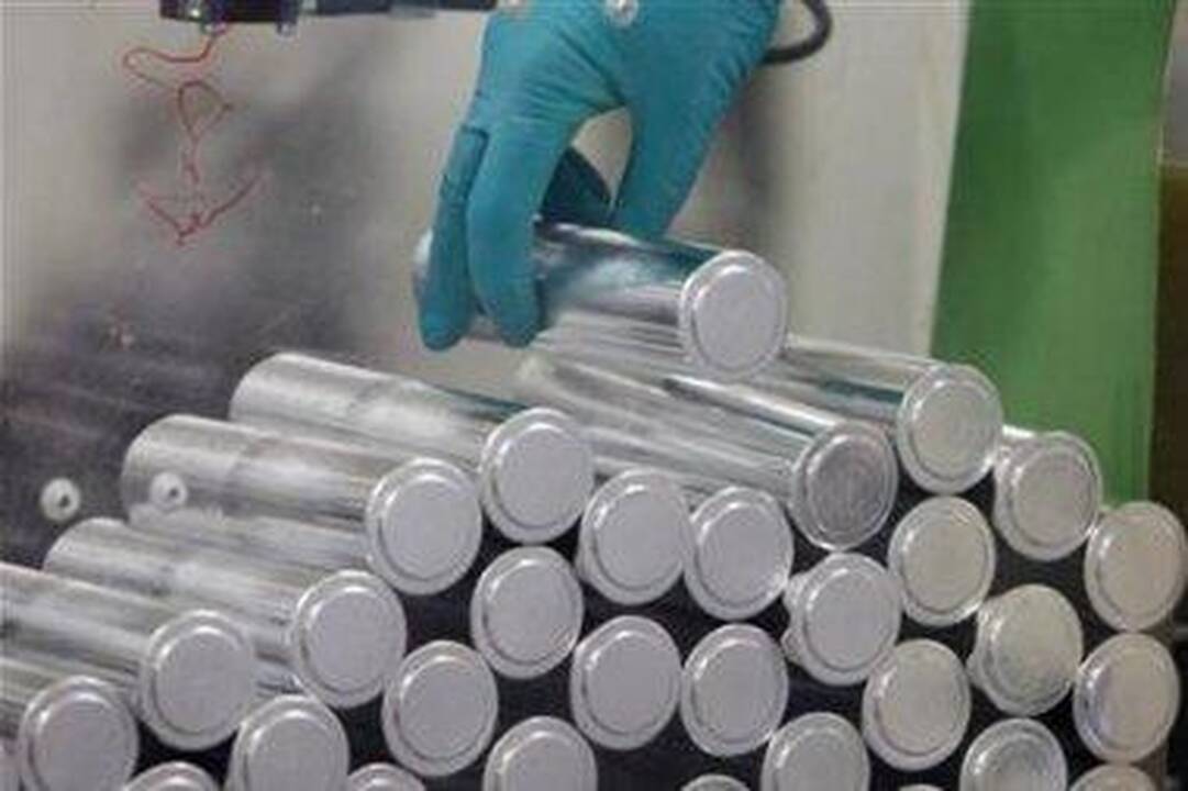 Sukurtos per 10 sek. įkraunamos baterijos