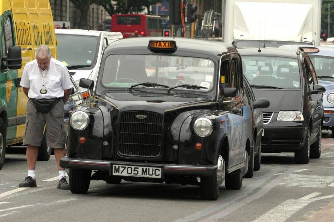 Londono taksistai nesinaudoja GPS, o pasikliauna smegenimis