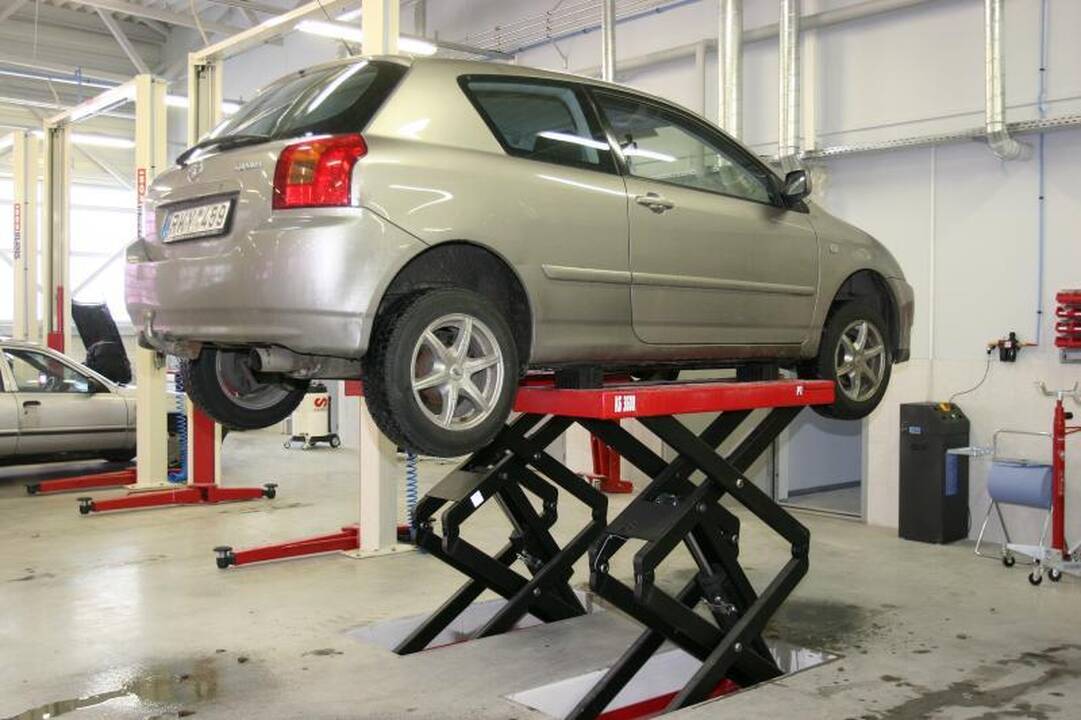 Autoservisų klientams svarbiausia darbo kokybė ir remonto trukmė