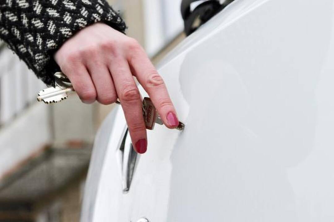 Vasarį naujų automobilių rinka išaugo daugiau nei dvigubai