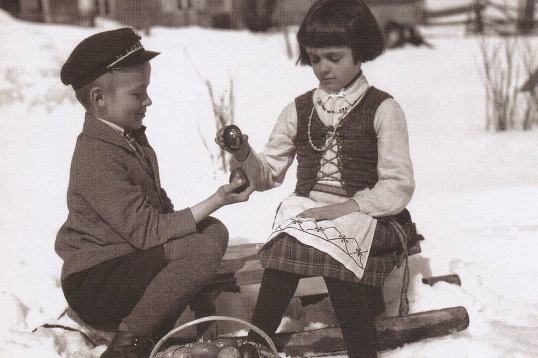 Velykos tarpukariu: sviesto avinėliai ir sudeginti kvartalai