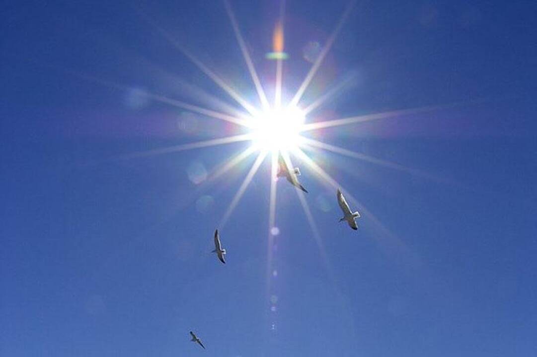 Šią popietę Žemę pasieks nauja Saulės audra