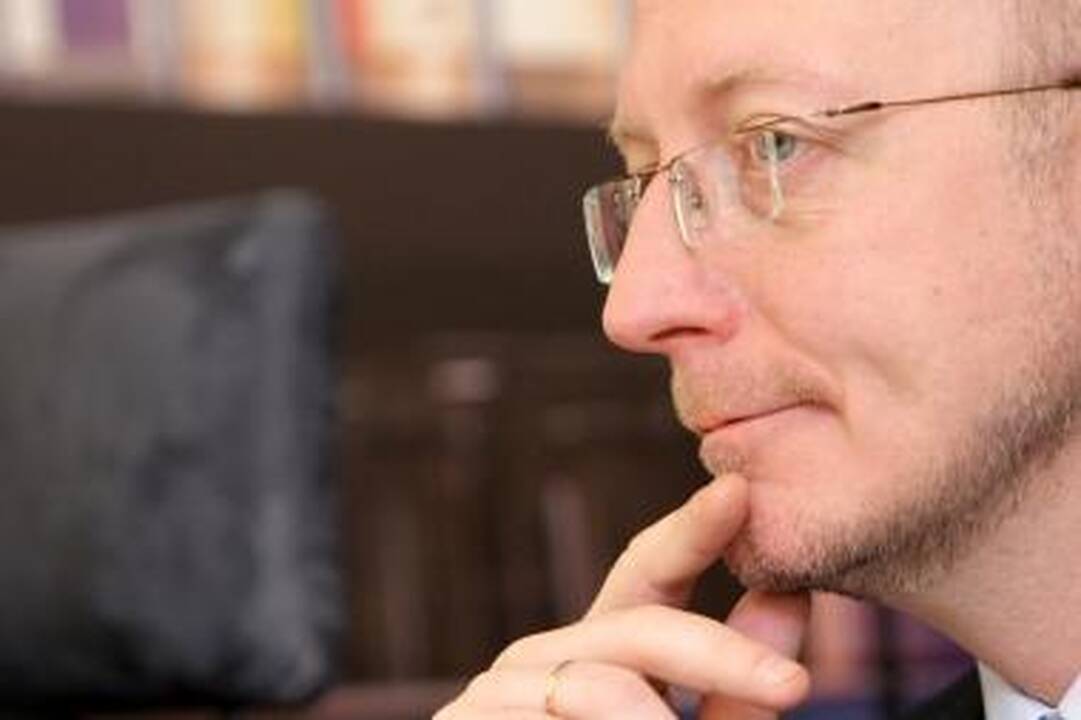 Ministerijoje įdarbinami A.Valinsko bendražygiai, Seime - aplinkos ministro žmona 