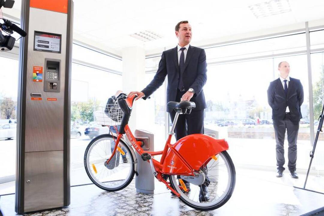Į Vilnių vėl grįžta oranžiniai dviračiai