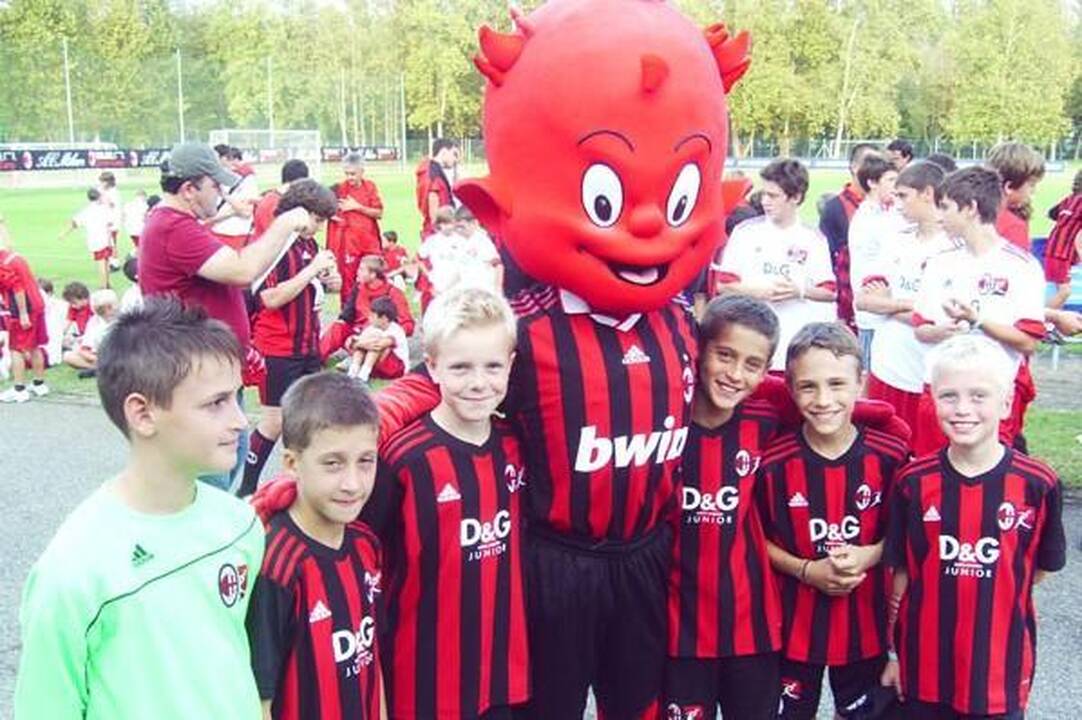 „Milan“ klubas žada Trakuose kurti futbolo akademiją