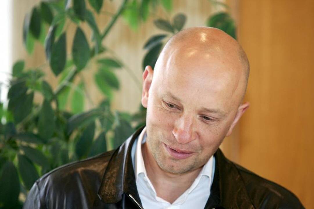 Mirė  verslininko Tado Karoso sūnelis   