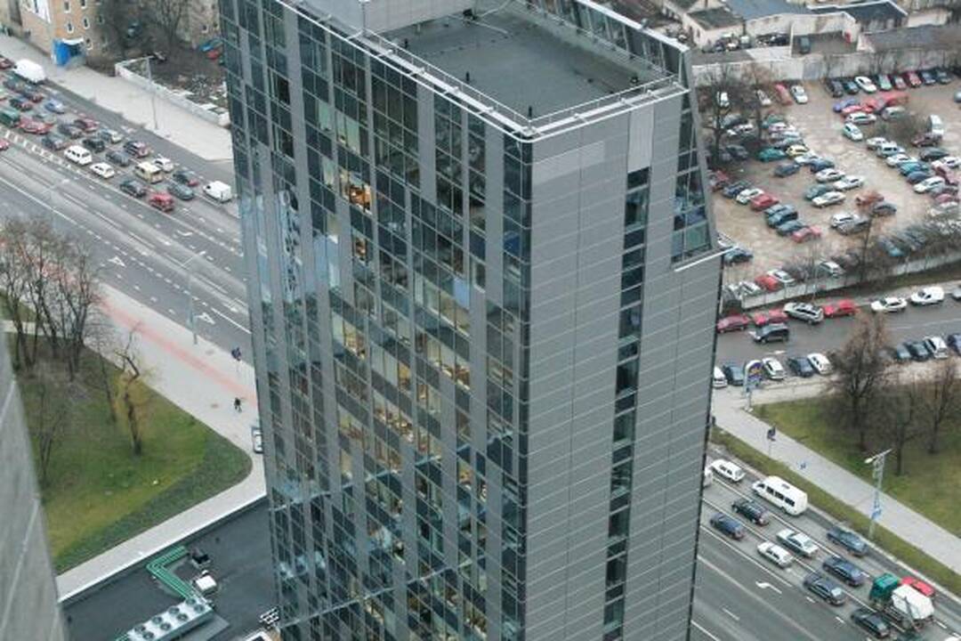 Pirmieji trijų didžiųjų miestų tarybų posėdžiai – balandžio viduryje