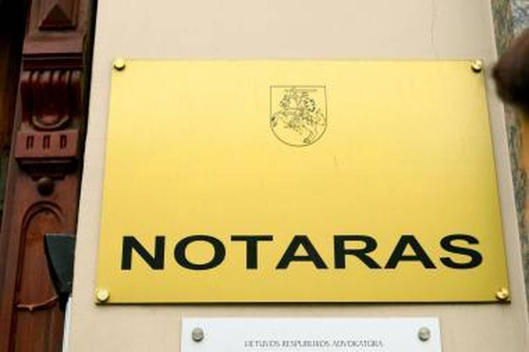 Policininkai nesėkmingai iš Kauno notarės bando išgauti informaciją apie įtariamojo testamentą
