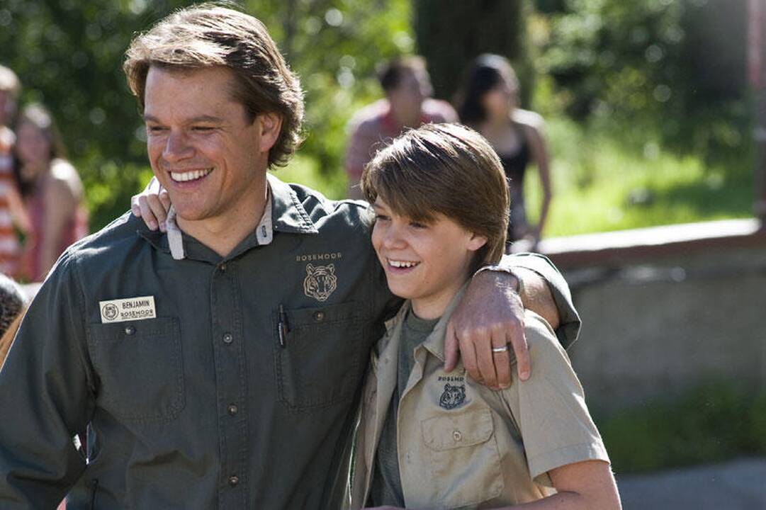Mattas Damonas gelbės apleistą zoologijos sodą