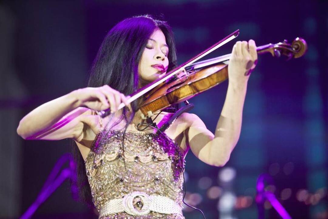 Gruodį Lietuvoje koncertuos garsi smuikininkė Vanessa Mae