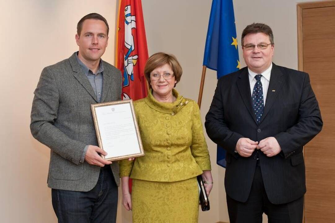 „Kitos svajonių komandos” režisieriui - padėka už Lietuvos garsinimą