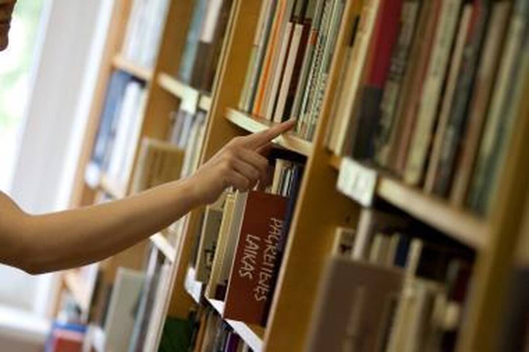 Ką išduoda senų knygų kvapas?