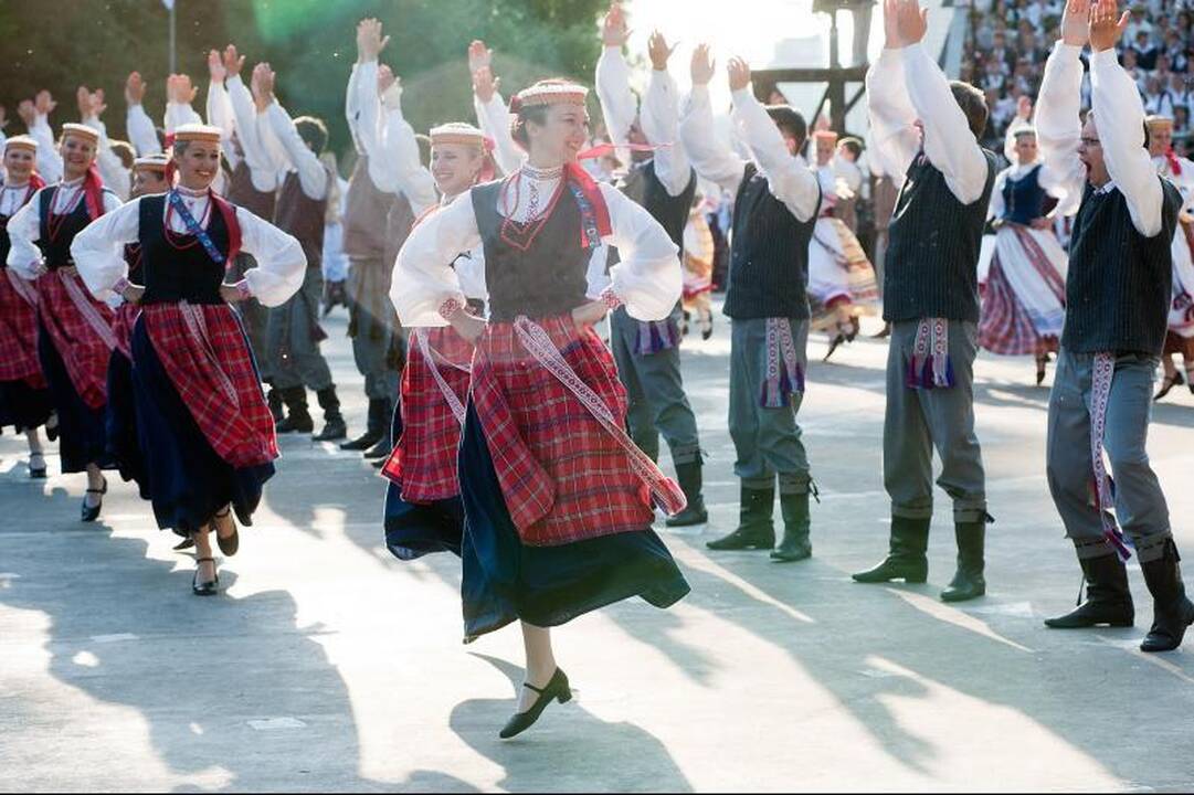 Parodoje – ir antrą šimtmetį skaičiuojanti prijuostė