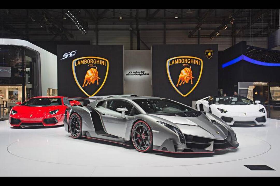 „Lamborghini Veneno“ – „bjauriausias“ visų laikų šimtuke (sąrašas)