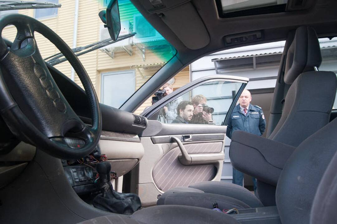 Iš automobilio pavogta daiktų už daugiau nei 47 tūkst. litų