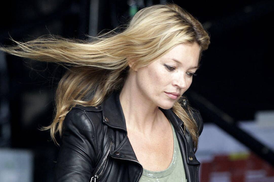 Kate Moss vestuvės - su transvestitais ir striptizo šokėjomis