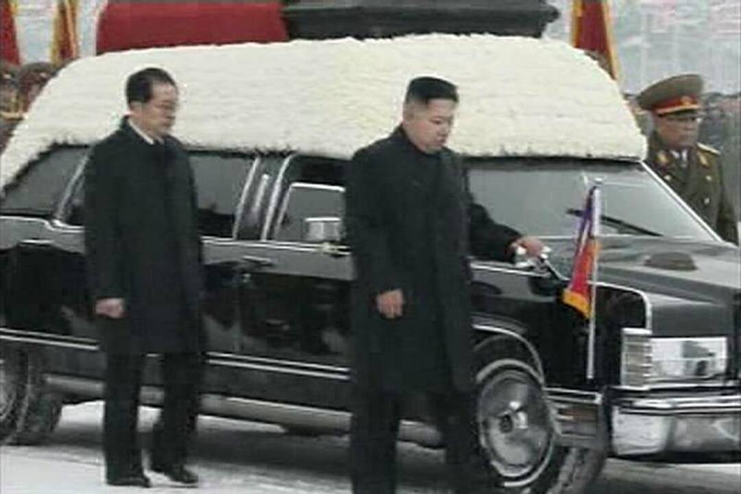Šiaurės Korėjoje baigėsi Kim Jong Ilo laidotuvių ceremonija