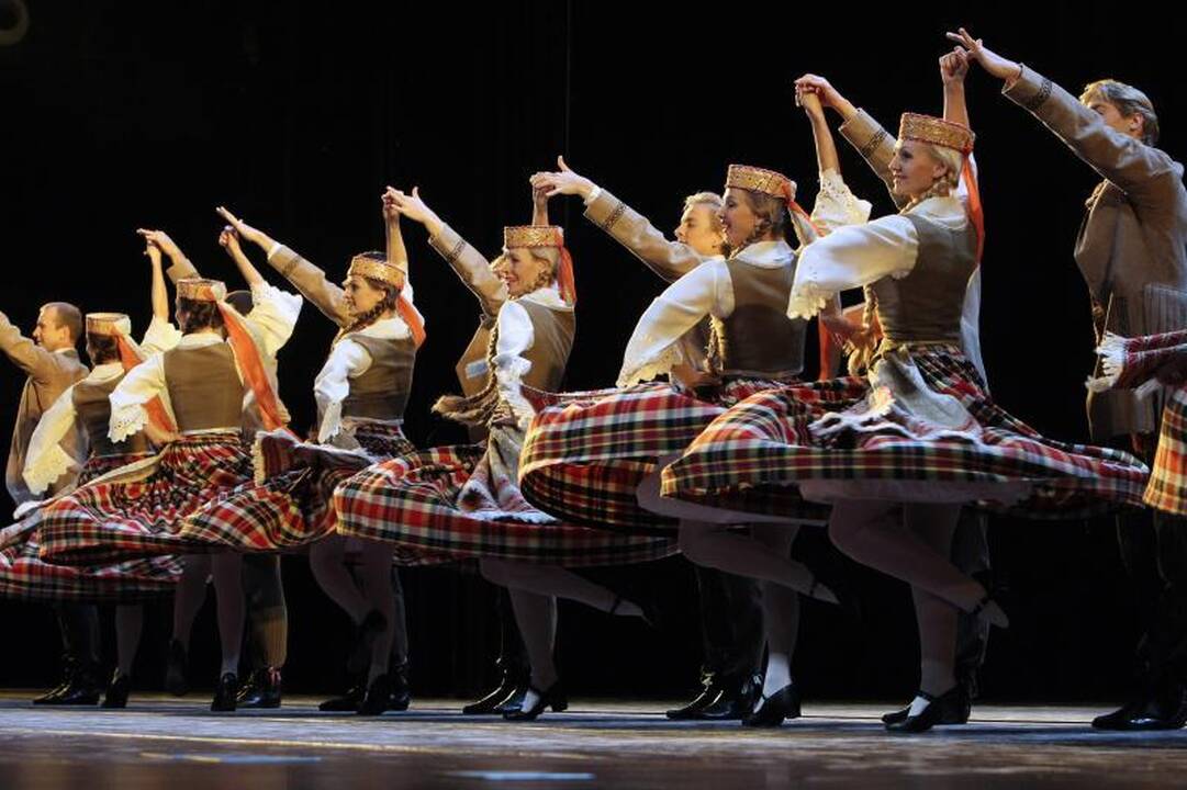 Raudondvarį išjudins tautinių šokių festivalis