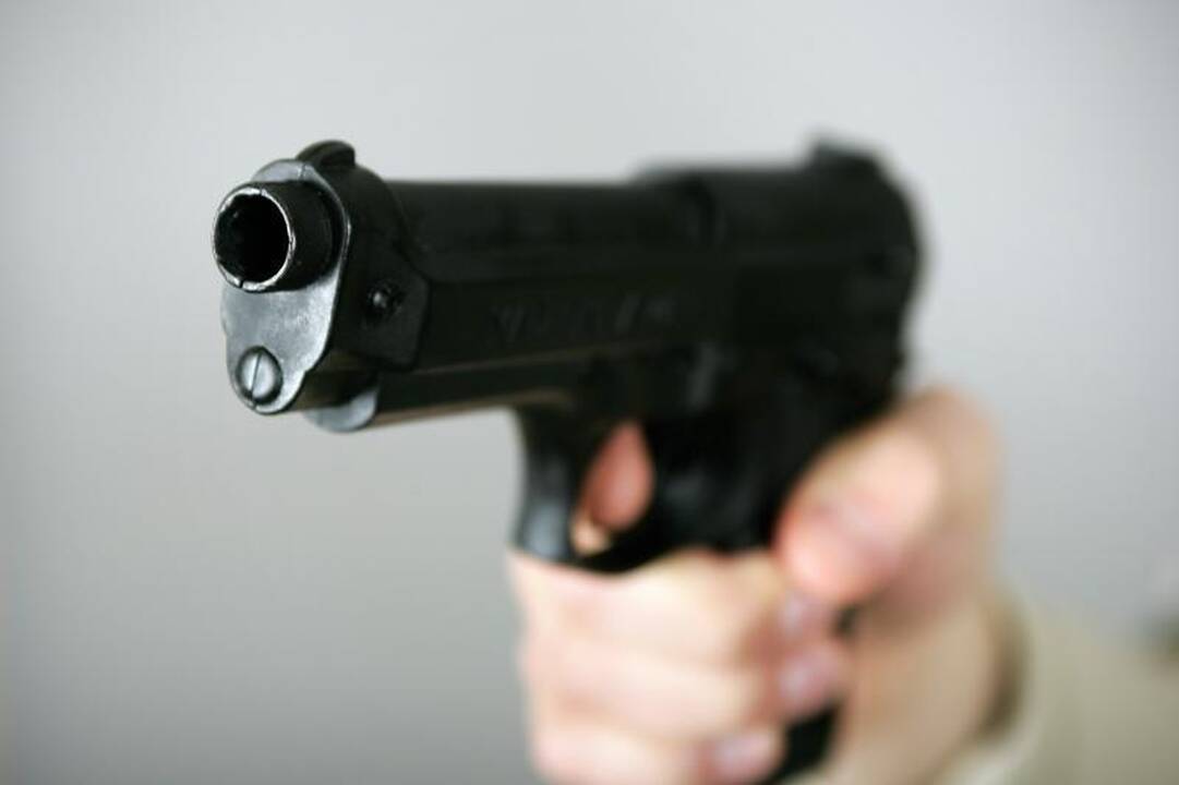Kaukėtas plėšikas iš kazino pagrobė 2 tūkst. litų