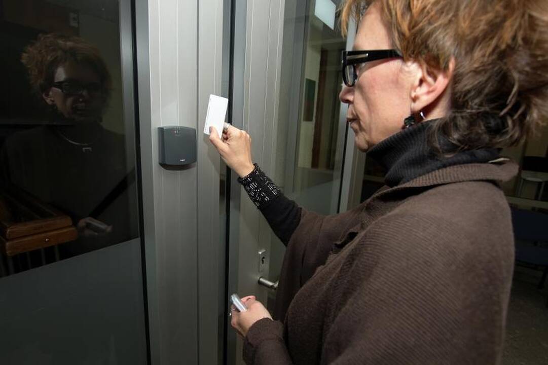 Klaipėdos valdininkai dėl žmonių nusileis į pirmą aukštą