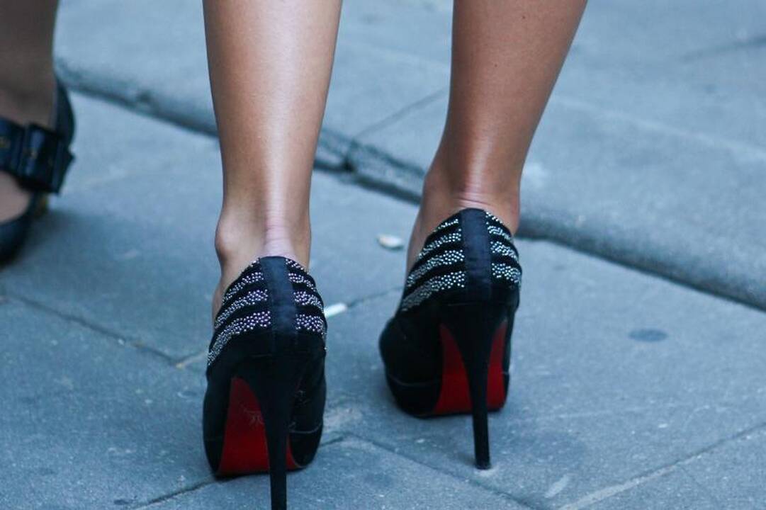 Prancūzijos feministės reikalauja atsisakyti žodžio „madmuazelė“