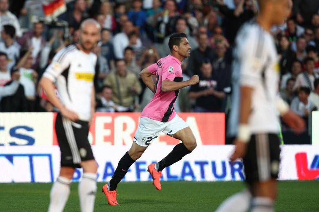 Italijoje „Juventus“ vos įveikė autsaiderius