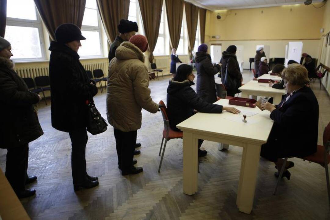 Latvijoje iki 16 val. referendume dalyvavo 50,79 proc. rinkėjų