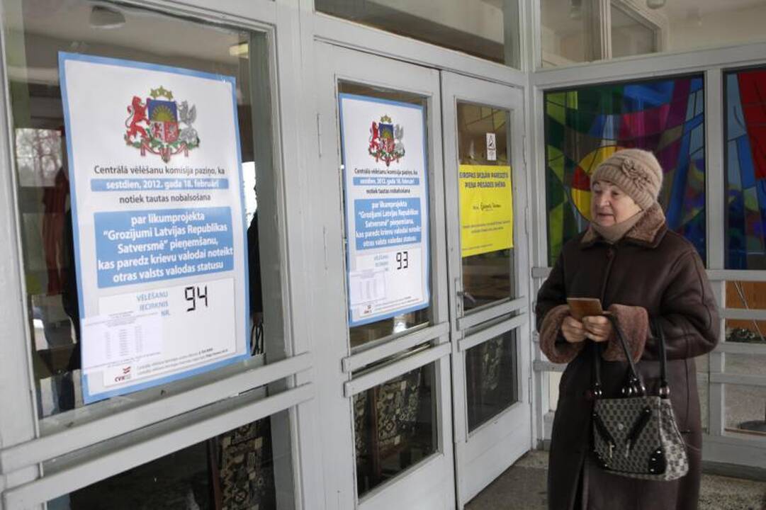 Latvijoje iki 16 val. referendume dalyvavo 50,79 proc. rinkėjų