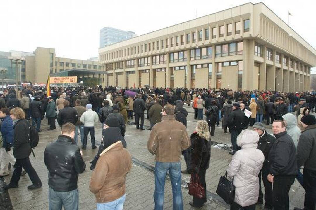 Kultūros sostinę nusiaubė riaušės (video)