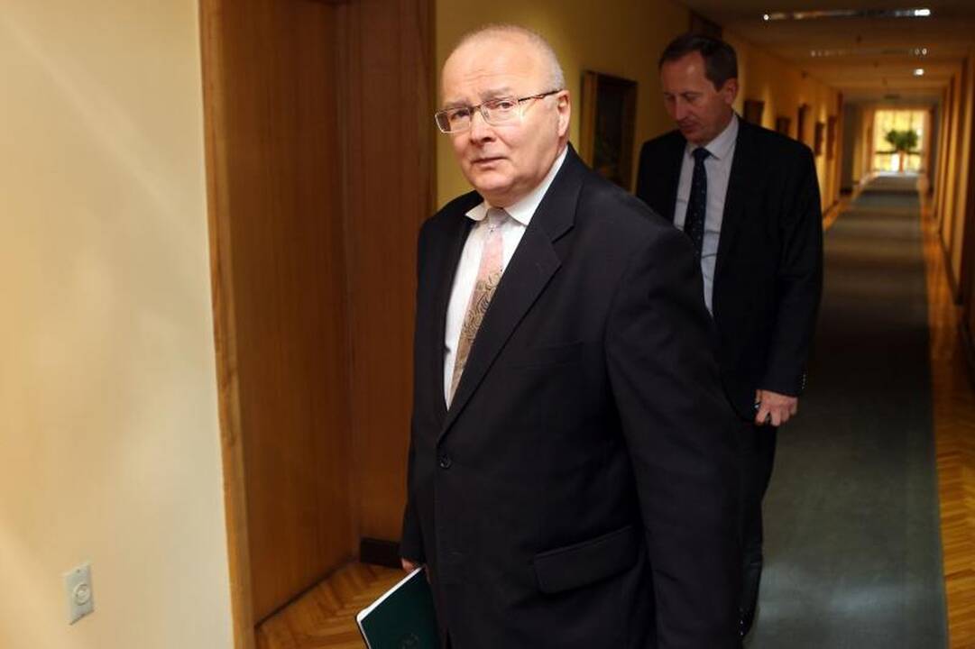 Teisininkai: nebuvo pagrindo nutraukti VRK įgaliojimus
