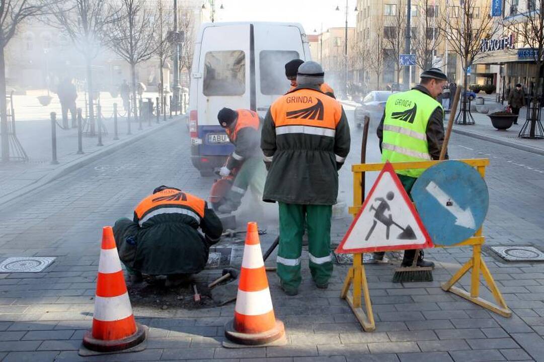 Pirmininkavimo ES proga - mažiau duobių gatvėse