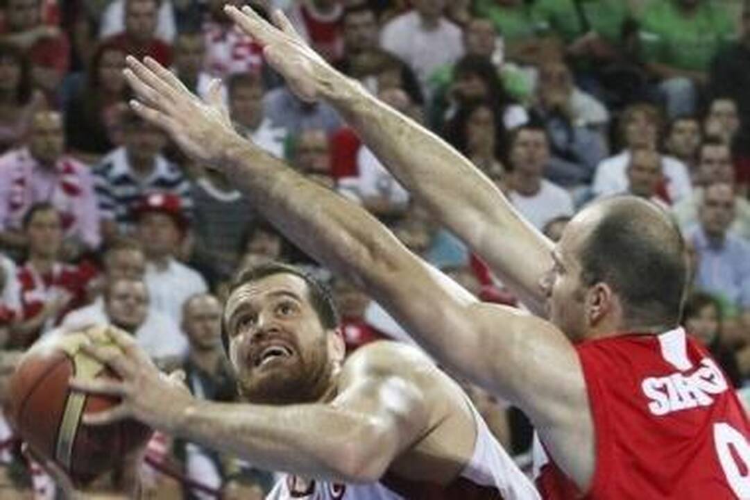 D grupė: Turkijos rinktinė įveikė šeimininkus