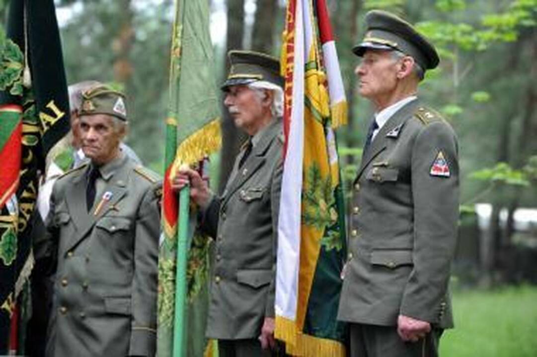Panerių memoriale - Lietuvos vietinės rinktinės karių pagerbimo ceremonija