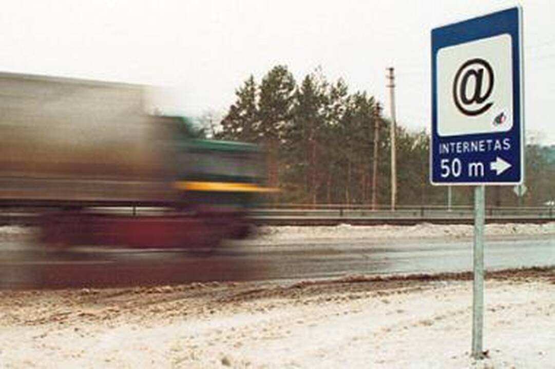 Tarptautinė apklausa Pasauliniame interneto valdymo forume įsibėgėjo