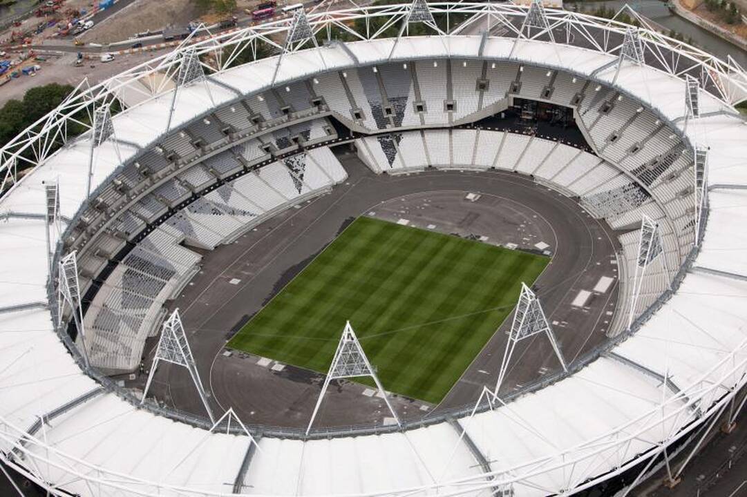 Vilniaus futbolo stadiono statybos konkurse - ir Ūkio bankas