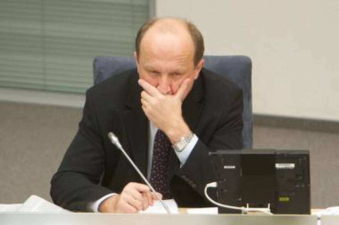 Vyriausybė nebėra tikra dėl „Sodros“ mokesčių didinimo