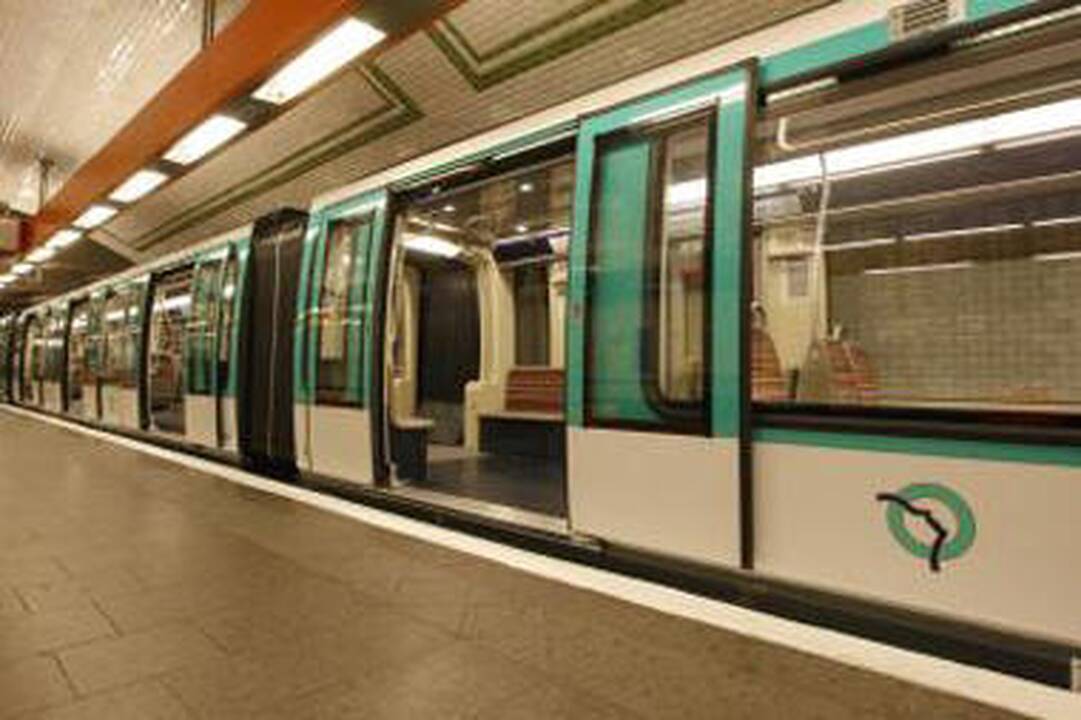Londono metro traukinių vairuotojai ketina streikuoti gruodžio 26 d.