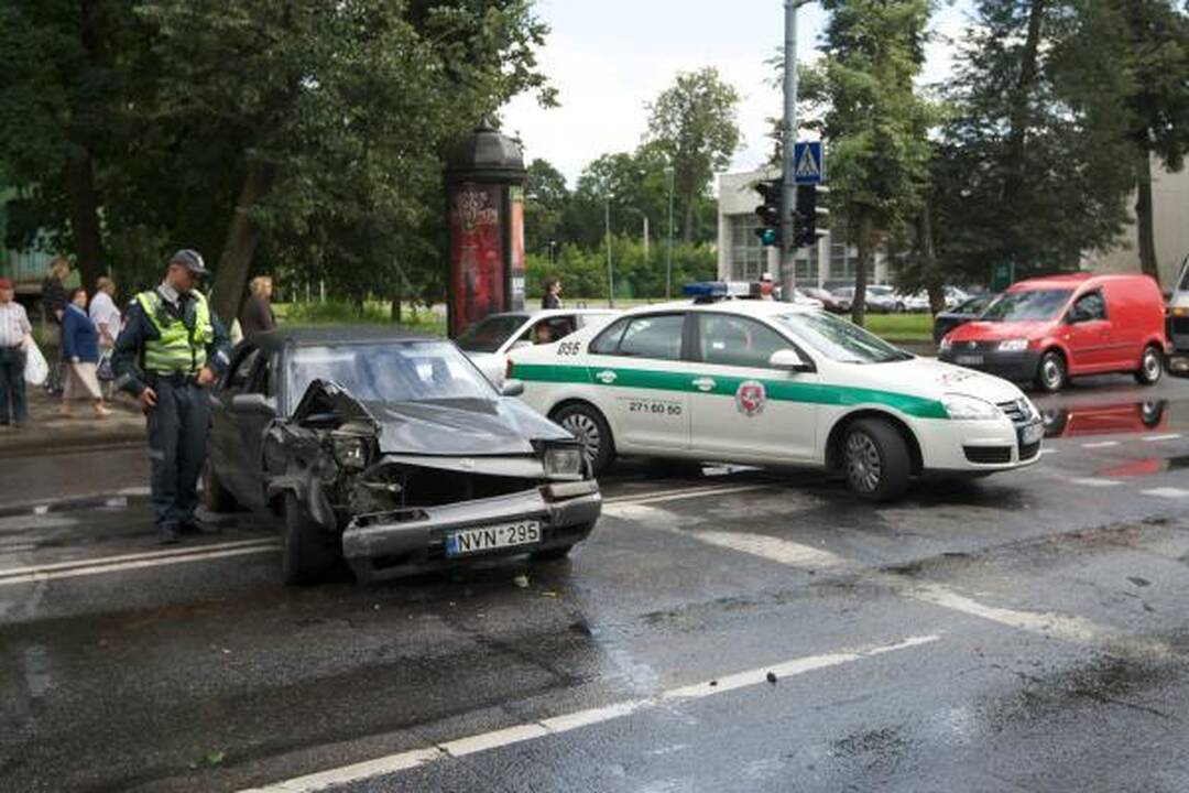 Vilniuje siautėjo avariją sukėlęs vairuotojas