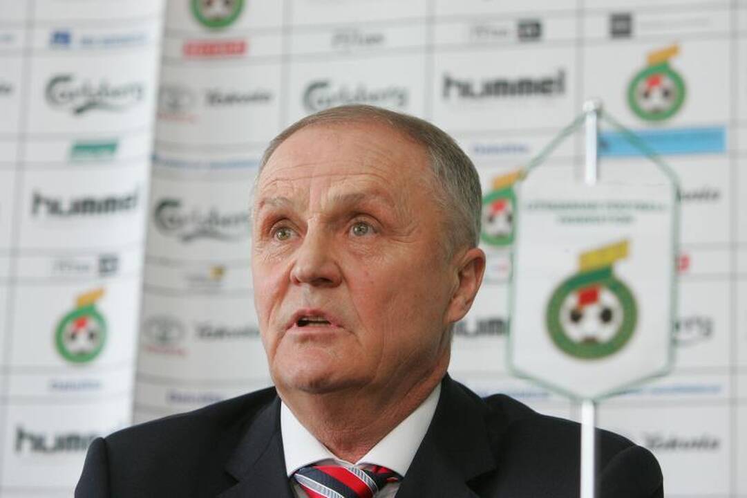 Nušalinta Lietuvos futbolo galva kreipėsi į teismą